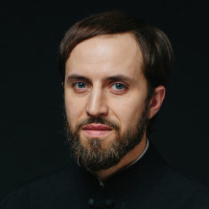 Священник Стефан Домусчи