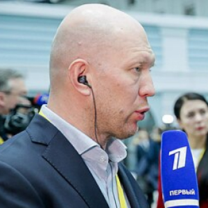 Анатолий Кузичев